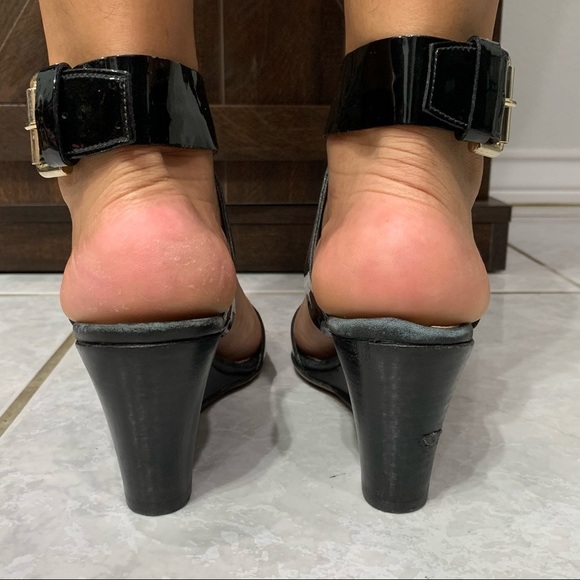 AGL Crisscross Ankle Strap Sandals - Picture 2 of 8